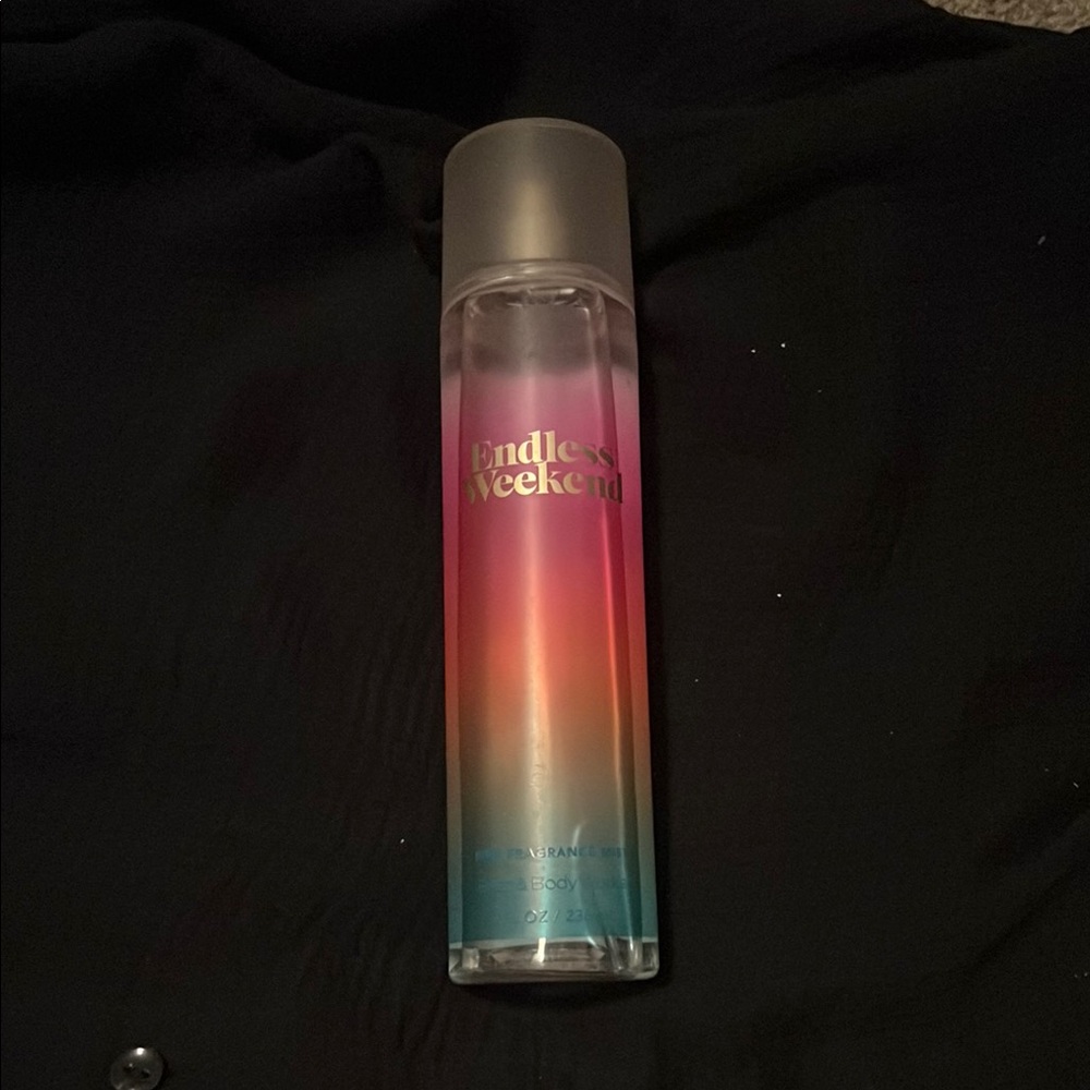Bath & Body Works Endless Weekend Fragrance Mist - Pink and Blue